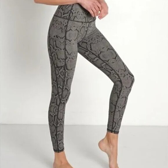 Varley Let's Go Pocket 25" Legging Olive Snake Print Size S - Picture 1 of 8